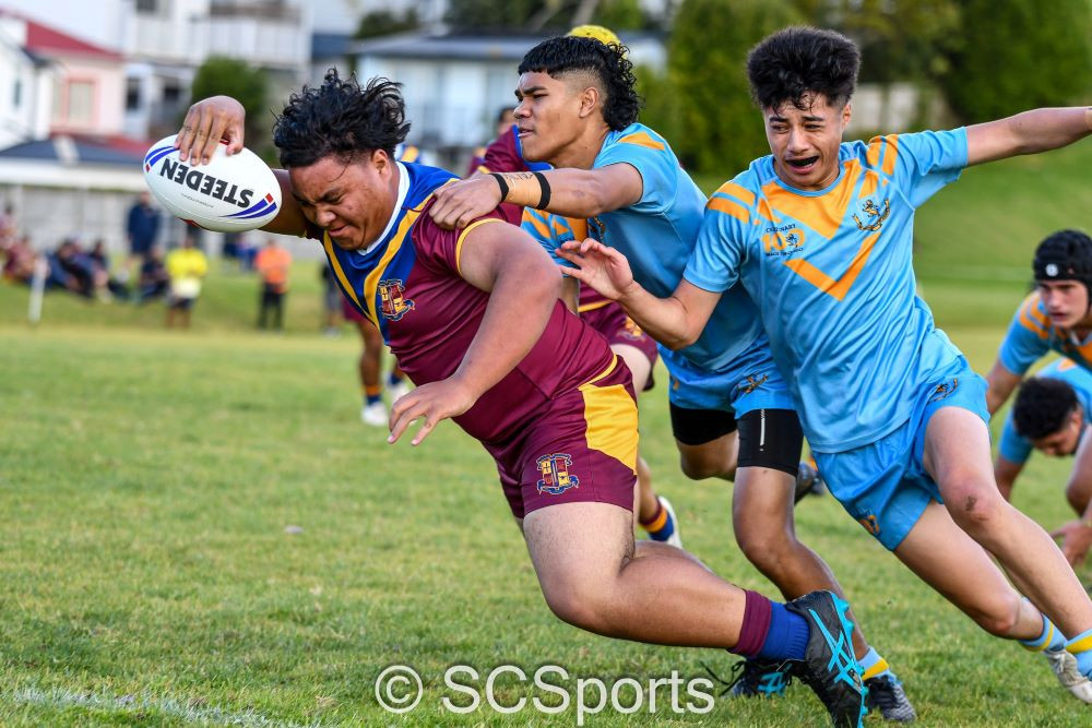 Dayton Waller (year 13) Scores A Try On Debut 